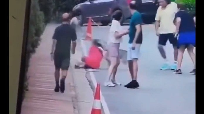 <div class="paragraphs"><p>A screengrab from the viral video. </p></div>