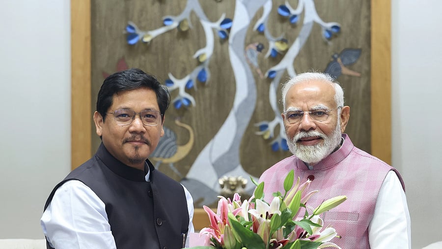 <div class="paragraphs"><p> Chief Minister of Meghalaya Conrad Sangma with Prime Minister Narendra Modi</p></div>