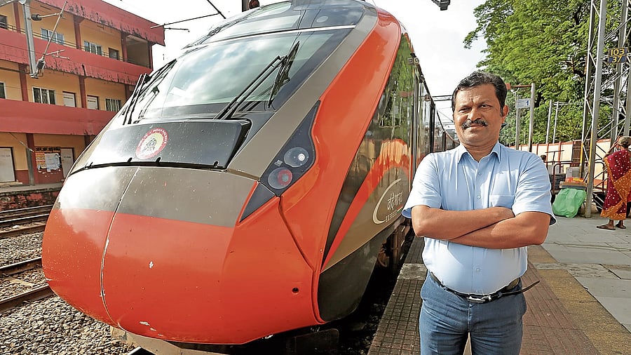 <div class="paragraphs"><p>Loco pilot Anver Hussain A at Ernakulam North railway station in Kerala. After a halt of three minutes, he climbed back into his cabin. He was piloting a Vande Bharat Express train from Thiruvananthapuram to Kasargod.</p></div>