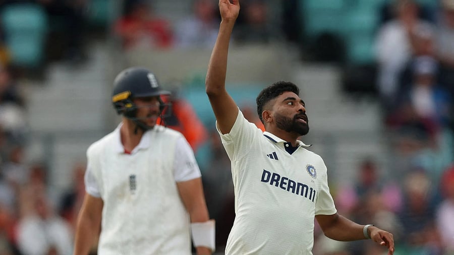 <div class="paragraphs"><p>Prasidh Krishna (right) and Mohammed Siraj picked up four wickets apiece to bring India back into the encounter on the second day of the fifth Test on Friday. </p></div>