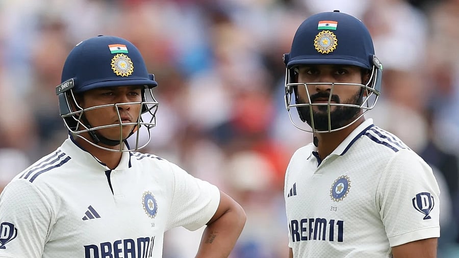 <div class="paragraphs"><p>Yashasvi Jaiswal (left) and Akash Deep added 107 for the third wicket.</p></div>