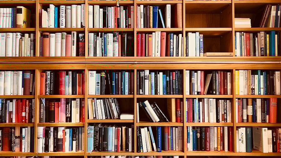 <div class="paragraphs"><p>Representational image of a library.</p></div>