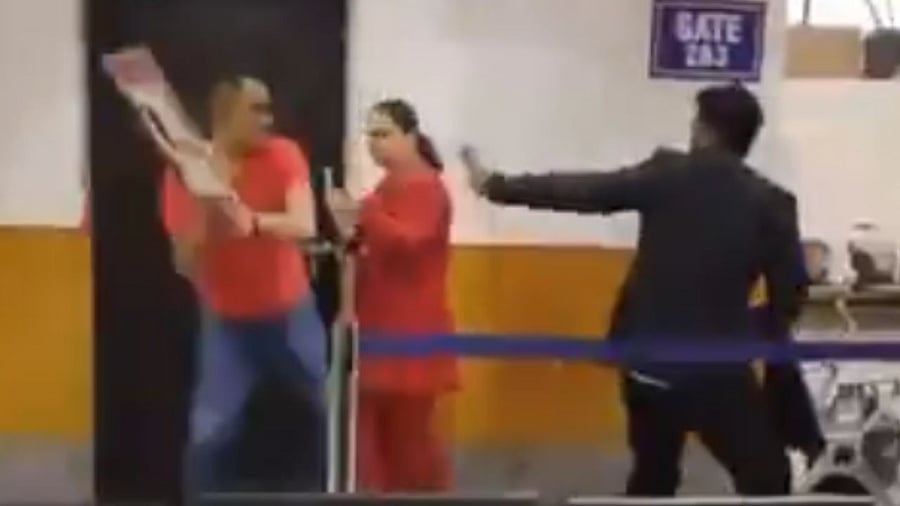 <div class="paragraphs"><p>A screengrab from the video of the incident</p></div>