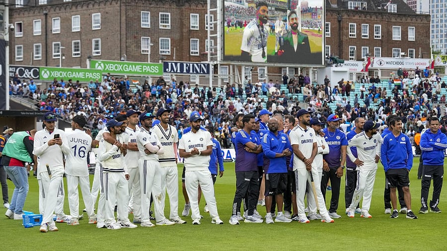 <div class="paragraphs"><p>Indian team members during the felicitation ceremony after their victory in the fifth Test match against England, at The Oval cricket ground, in London, England.</p></div>