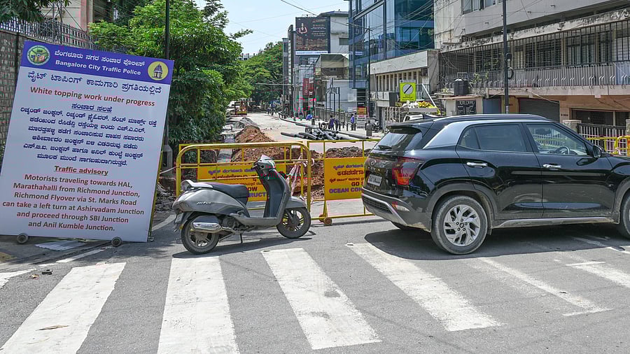 <div class="paragraphs"><p>File photo: The Bengaluru Traffic Police have barricaded a key stretch of Residency Road for white-topping. </p></div>