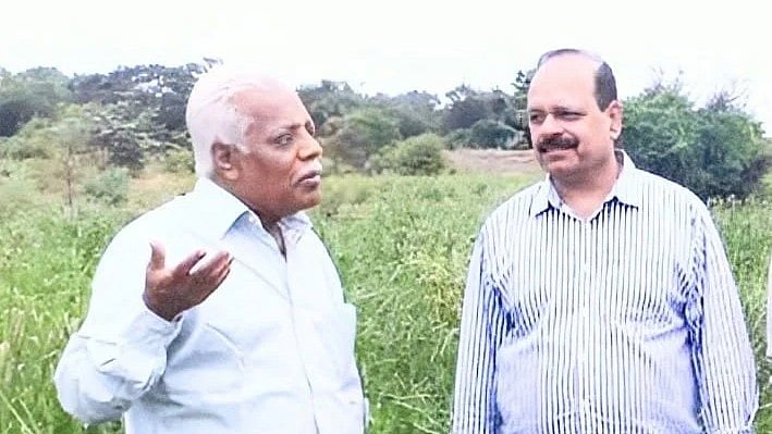 Dr Annadana Seetharam (left), a pioneer in developing sunflower hybrid varieties in the state.