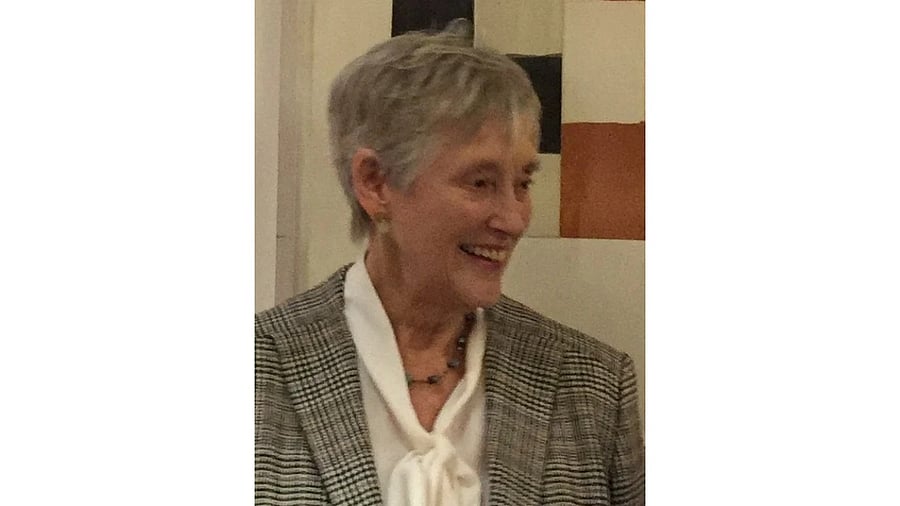 <div class="paragraphs"><p>Dame Stella Rimington</p></div>