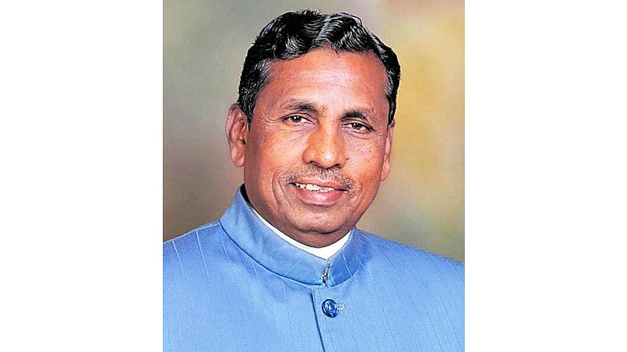 <div class="paragraphs"><p>K H Muniyappa</p></div>