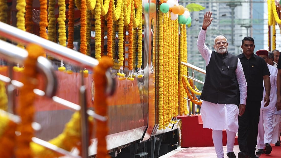 <div class="paragraphs"><p>File image of PM Narendra Modi during the flag-off ceremony of Vande Bharat Express train from Bengaluru to Belagavi, at KSR Railway Station, in Bengaluru.</p></div>