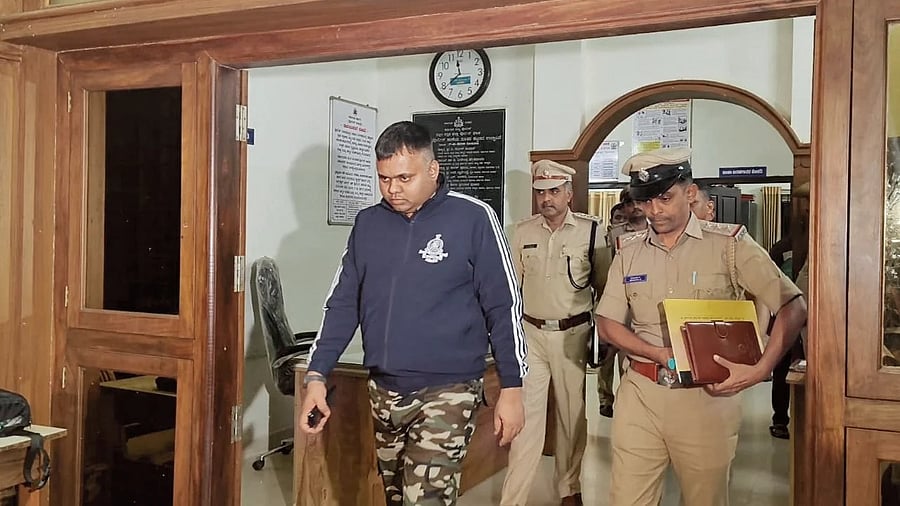 <div class="paragraphs"><p>The SIT members leave after collecting the files related to the Dharmasthala mass burials case.</p></div>