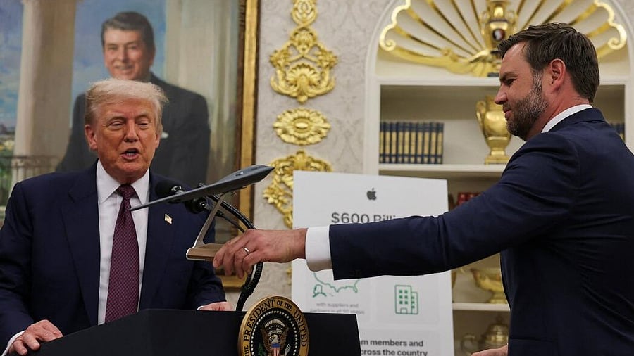 <div class="paragraphs"><p>US Vice President JD Vance (R) and US President Donald Trump (L) during an event.</p></div>