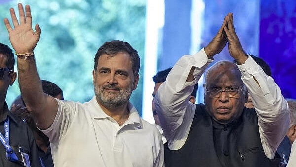 <div class="paragraphs"><p>Leader of the Opposition in Lok Sabha Rahul Gandhi and Congress president Mallikarjun Kharge</p></div>