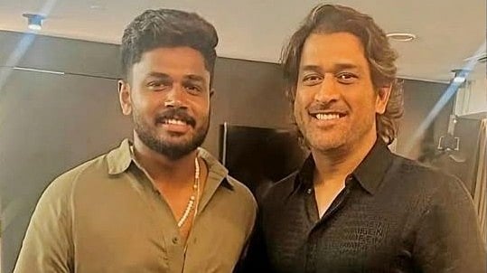 <div class="paragraphs"><p>Sanju Samson (left) and MS Dhoni.</p></div>