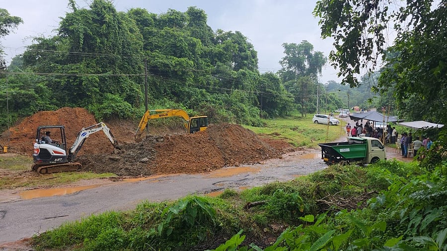 <div class="paragraphs"><p>Earth movers were used to dig the 13th site at Dharmasthala police station limits on Wednesday. </p></div>
