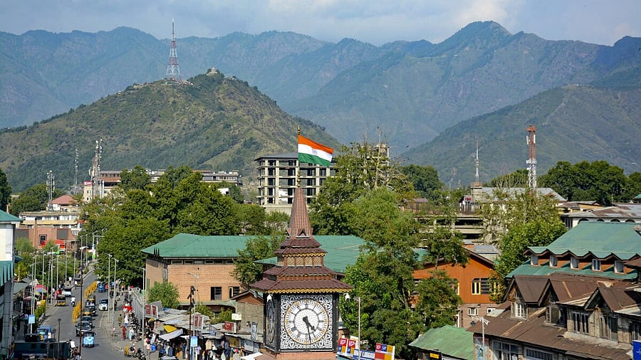 <div class="paragraphs"><p>Fresh questions are being raised about whether the anger in Leh could ripple into Jammu and Kashmir, where statehood remains a simmering demand.</p></div>