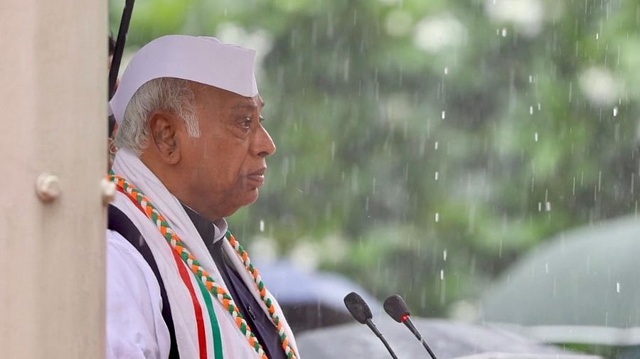 <div class="paragraphs"><p>Congress President Mallikarjun Kharge</p></div>