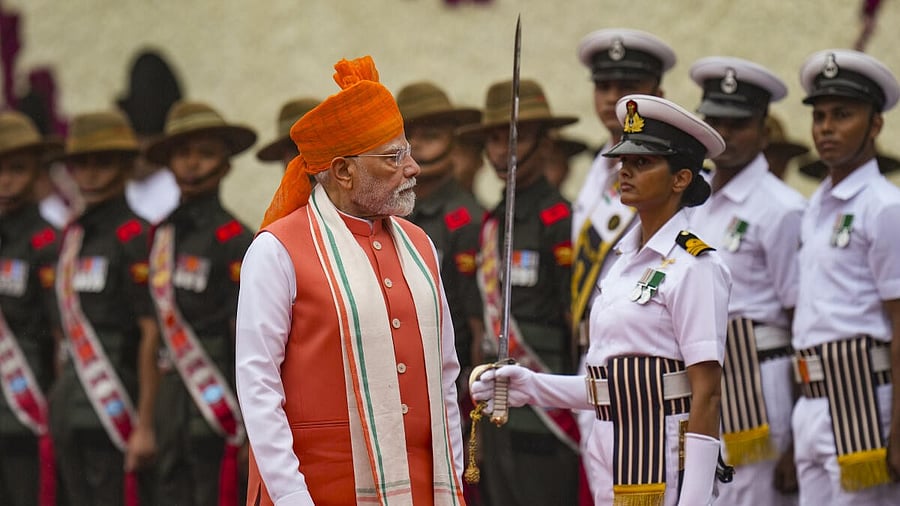 <div class="paragraphs"><p>Prime Minister Narendra Modi inspects a Guard of Honour during the 79th Independence Day celebrations at the Red Fort, in New Delhi, Friday, Aug. 15, 2025.</p></div>