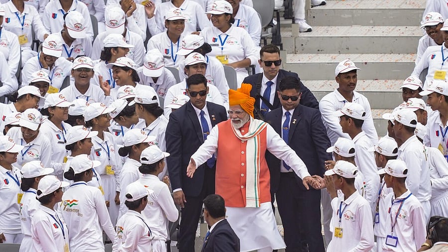 <div class="paragraphs"><p>Prime Minister Narendra Modi interacts with students during the 79th Independence Day celebration at the Red Fort, in New Delhi, Friday, Aug. 15, 2025.</p></div>