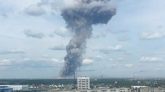 <div class="paragraphs"><p>Smoke rising from the factory explosion site in Ryazan, Russia.</p></div>