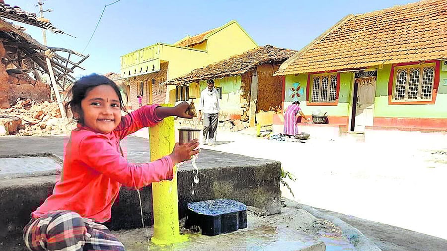 <div class="paragraphs"><p>Davangere tops state in providing 24X7 drinking water to villages</p></div>