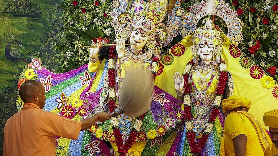 <div class="paragraphs"><p>Uttar Pradesh Chief Minister Yogi Adityanath offers prayers on the occasion of ‘Janmashtami’ festival, at Krishna Janmasthan Temple, in Mathura, Saturday, Aug. 16, 2025.</p></div>