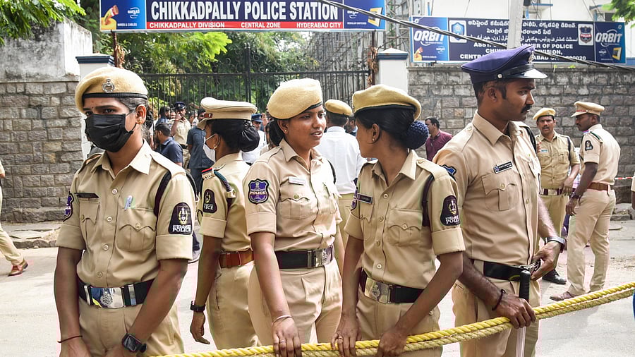 <div class="paragraphs"><p>Hyderabad police. (Representative Image)</p></div>