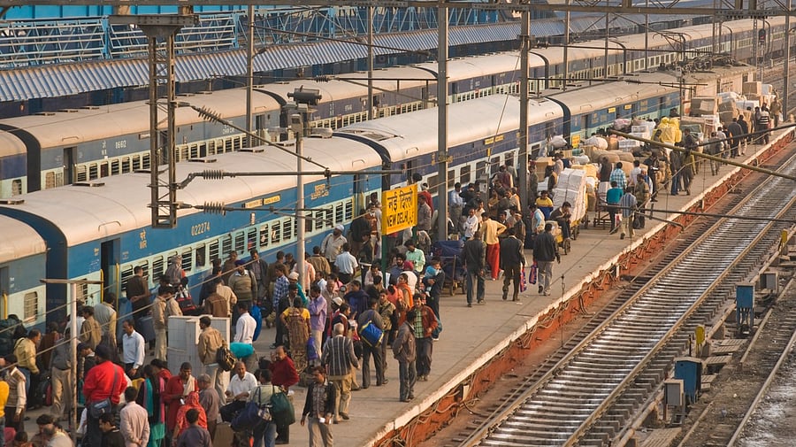 <div class="paragraphs"><p>Representative image of a railway station</p></div>