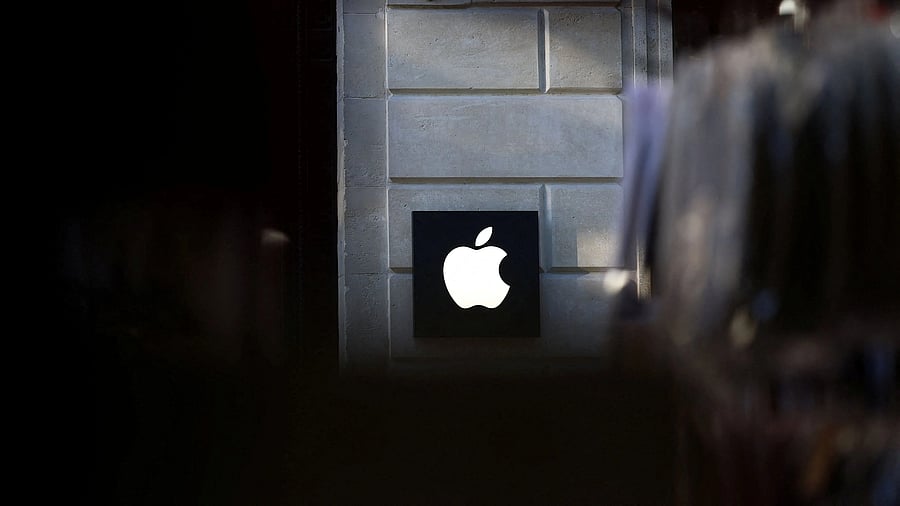 <div class="paragraphs"><p>An Apple logo is pictured at an Apple store in Paris, France.</p></div>