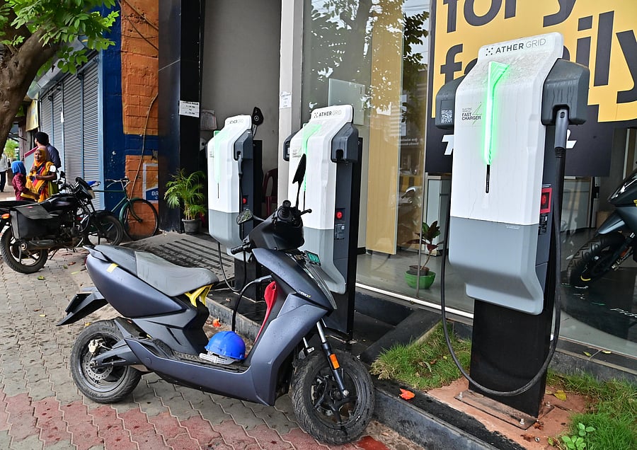 <div class="paragraphs"><p>An electric vehicle charging point in Davangere.</p></div>