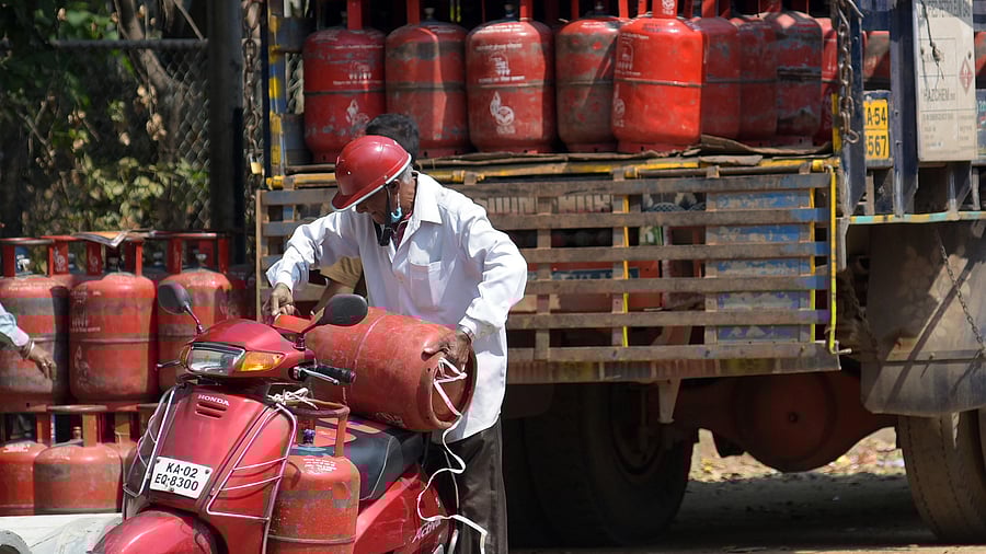 <div class="paragraphs"><p>Experts suggest customers insist on a pre-delivery inspection (PDI). </p></div>