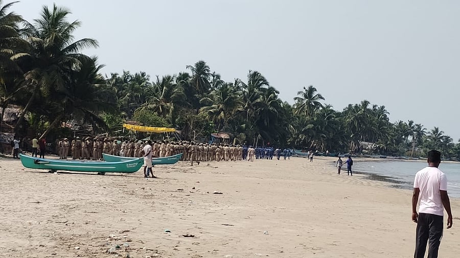 <div class="paragraphs"><p>Deployment of heavy police force during a protest in February by local fishermen opposing a private port at Keni near Ankola in Uttara Kannada district. </p></div>