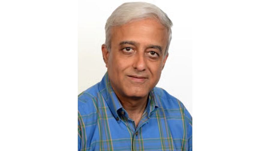 <div class="paragraphs"><p>Dr Roop Gursahani. </p></div>