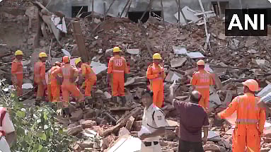 <div class="paragraphs"><p>Building collapse&nbsp;in Delhi’s Daryaganj.</p></div>