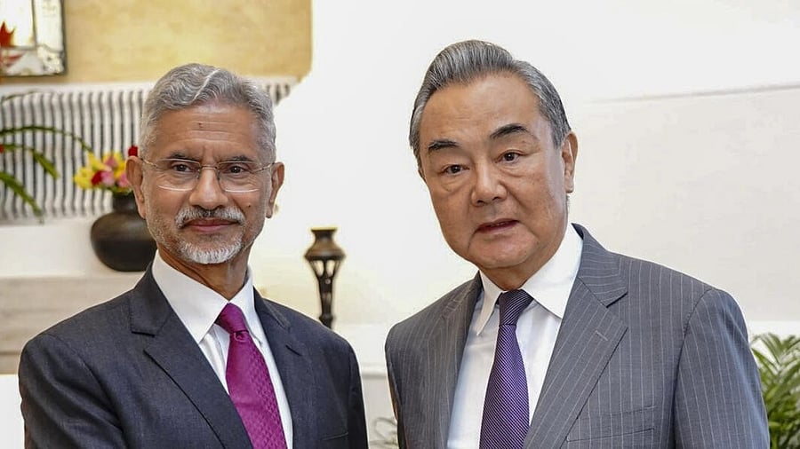 <div class="paragraphs"><p>S Jaishankar meets Chinese Foreign Minister.</p></div>