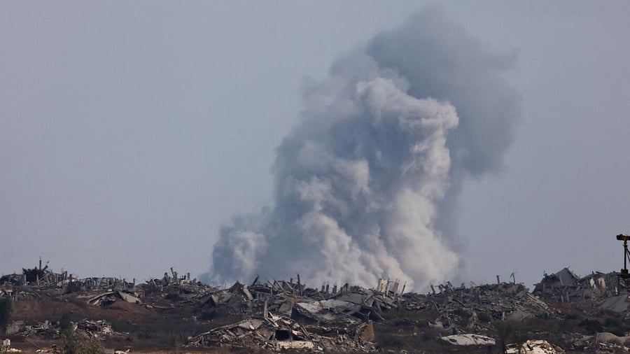 <div class="paragraphs"><p>Smoke rises from Gaza after an explosion</p></div>