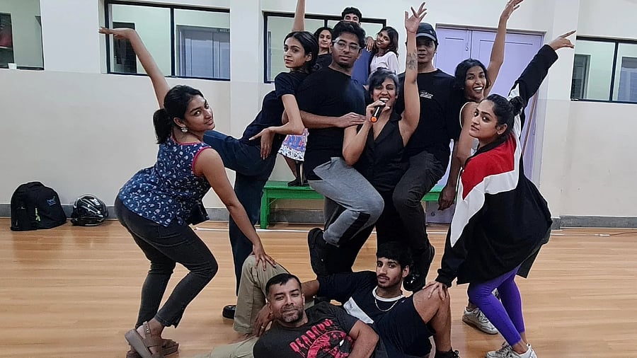 <div class="paragraphs"><p>The cast will&nbsp;perform&nbsp;around 20&nbsp;of Queen’s&nbsp;most&nbsp;popular&nbsp;songs.&nbsp;</p></div>