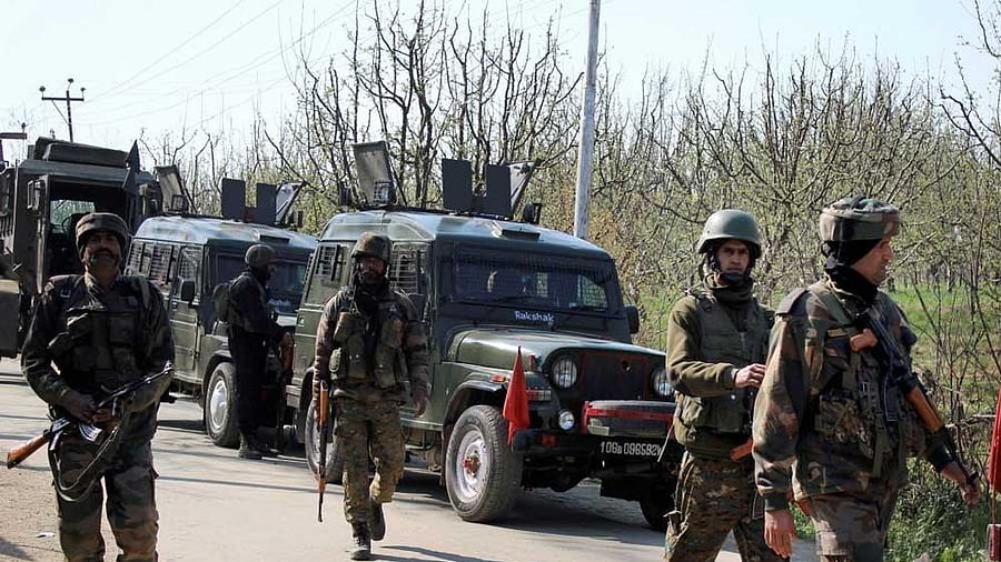 <div class="paragraphs"><p>Security officials in Jammu and Kashmir.</p></div>