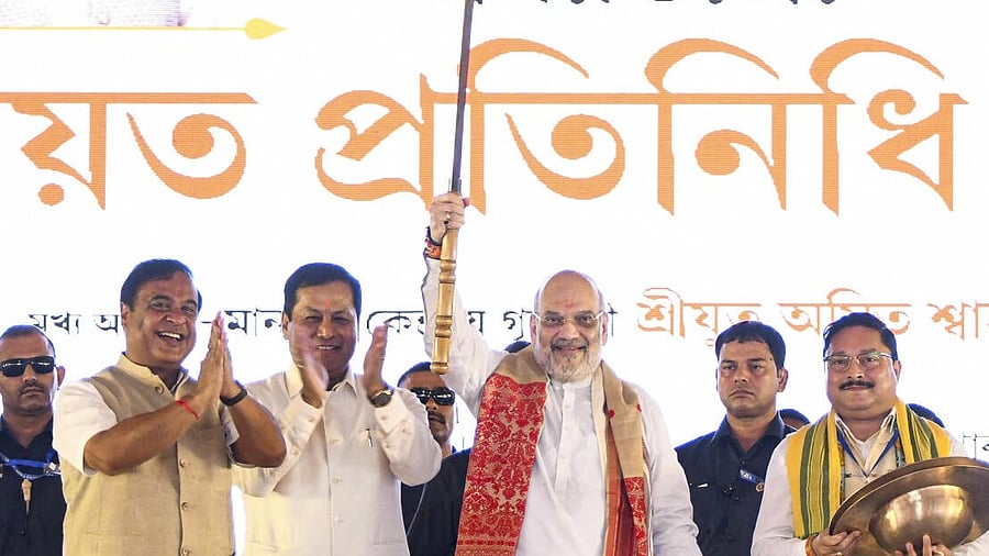 <div class="paragraphs"><p>Union Home Minister Amit Shah with Union Minister Sarbananda Sonowal, Assam Chief Minister Himanta Biswa Sarma and State BJP President Dilip Saikia during the NDA Panchayat Pratinidhi Sammelan, in Guwahati, Friday, Aug. 29, 2025.</p></div>