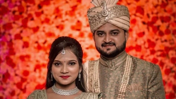 <div class="paragraphs"><p>The victim (L) and her husband, the accused.</p></div>