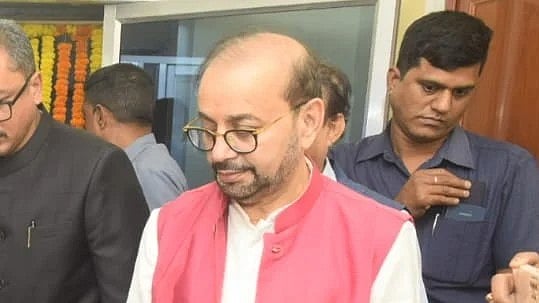 <div class="paragraphs"><p>Atin Ghosh </p></div>