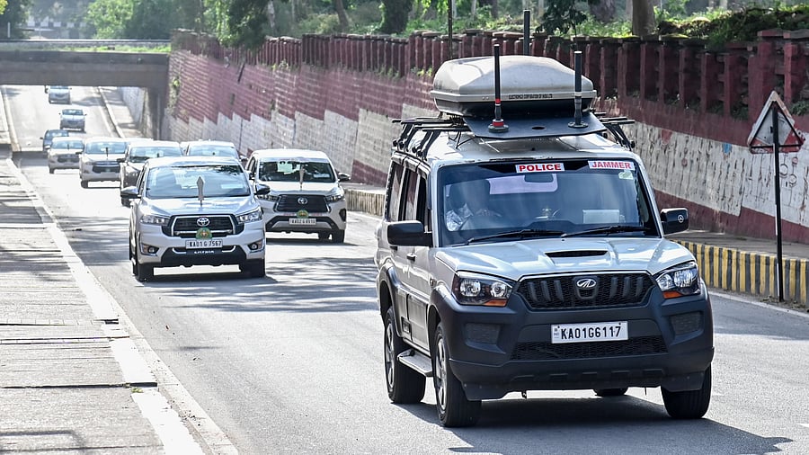 <div class="paragraphs"><p>A convoy of vehicles take part in security drill conducted ahead of President's visit in Mysuru on Saturday. </p></div>
