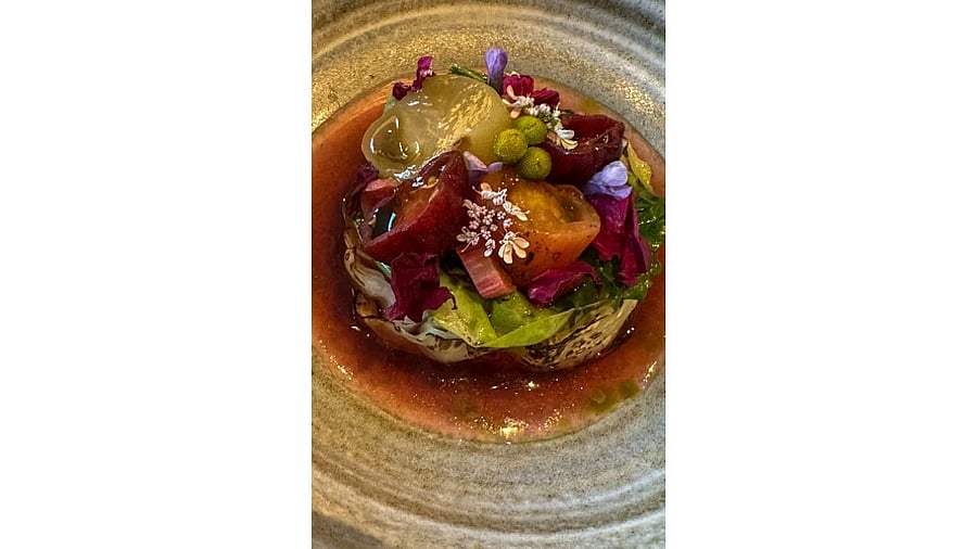 <div class="paragraphs"><p>Local and seasonal ingredients, artfully put together.</p></div>