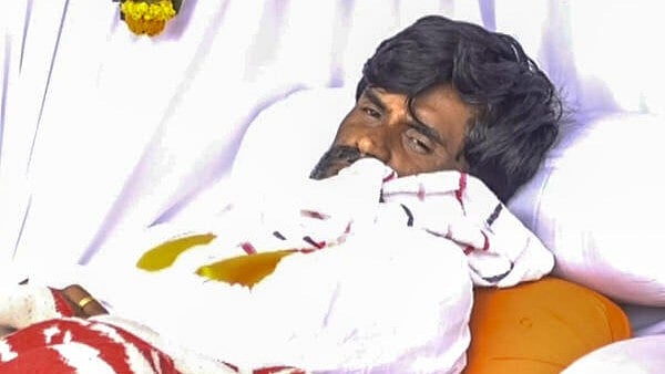<div class="paragraphs"><p>Maratha quota agitation leader Manoj Jarange during his hunger strike for the third day, in Mumbai.</p></div>