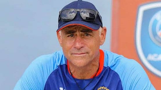 <div class="paragraphs"><p>Paddy Upton.</p></div>