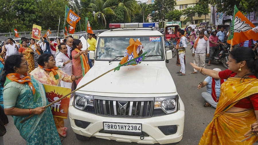 <div class="paragraphs"><p>BJP supporters during 'Bihar bandh' over the alleged use of abusive language against Prime Minister Narendra Modi and his mother during Congress leader Rahul Gandhi's 'Voter Adhikar Yatra', in Patna.</p></div>