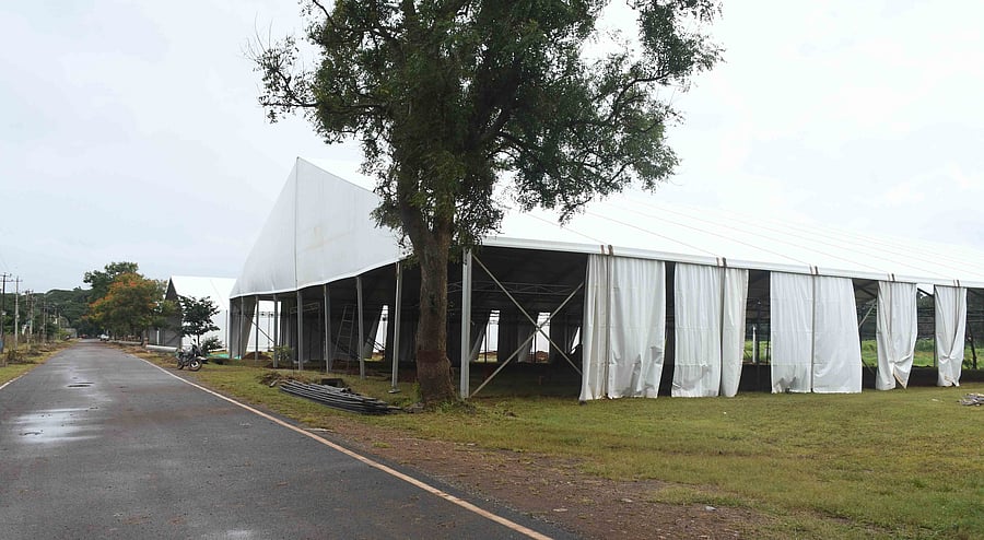 <div class="paragraphs"><p>Stalls being set up at the University of Agricultural Sciences campus in Dharwad for the Krishi Mela-2025. </p></div>