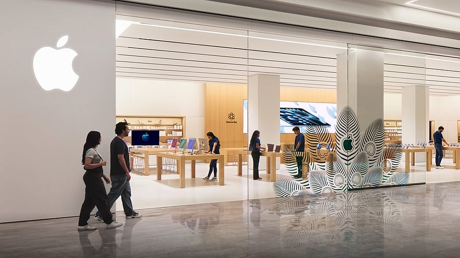<div class="paragraphs"><p>Apple Koregaon Park Store.</p></div>