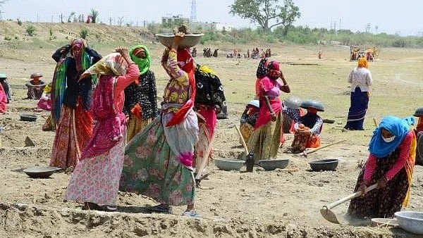 <div class="paragraphs"><p>Representative image of labourers under Mahatma Gandhi National Rural Employment Guarantee Act (MNREGA).</p></div>