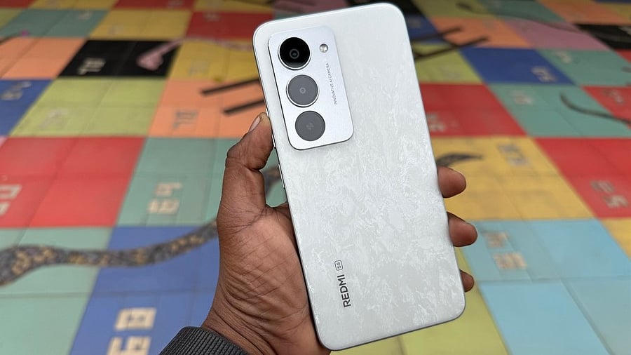 <div class="paragraphs"><p>Xiaomi Redmi 15.</p></div>