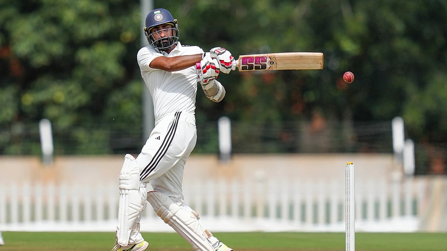 <div class="paragraphs"><p>South Zone's N Jagadeesan pulls one during his epic 197 against North Zone in the Duleep Trophy semifinal at the BCCI Centre of Excellence ground in Bengaluru on Friday. </p></div>